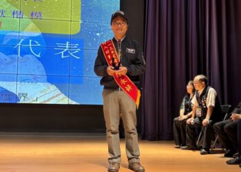 臺中文化中心及圖書館志工無私奉獻  榮獲好人好事及社會教育楷模表揚