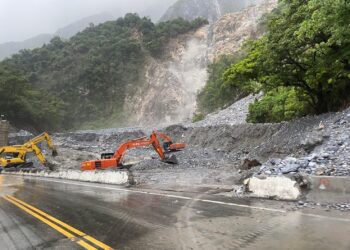 花蓮山區午後大雨 徐榛蔚提醒鄉親注意行車安全、遠離河川區域
