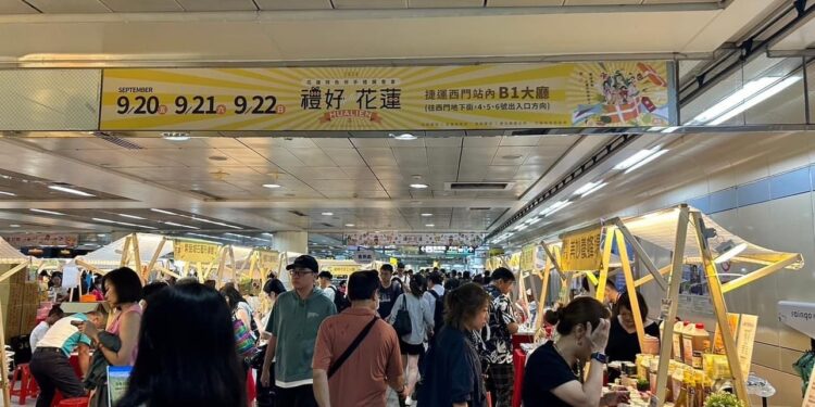 花蓮星光音樂會玩創意:太空真人夾娃娃機助陣 體驗森林星光 花蓮星光音樂會玩創意:太空真人夾娃娃機助陣 體驗森林星光