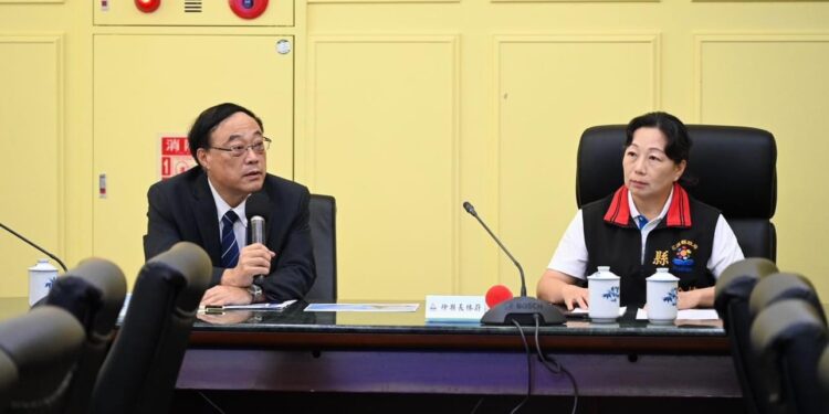 觀光署與花蓮縣政府研商觀光振興 縣府及產業提出多項具體建議 觀光署與花蓮縣政府研商觀光振興 縣府及產業提出多項具體建議