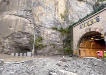 請中央政府給花蓮人一條安全回家的路》蘇花公路崇德路段坍方 交通雙向中斷 花蓮人急盼回家路