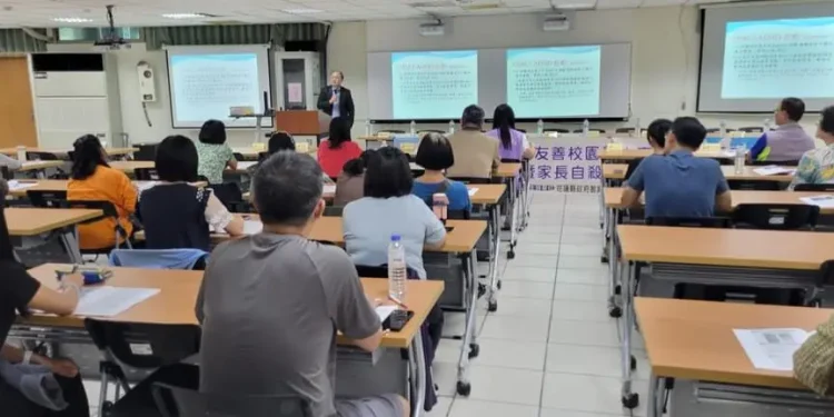 花蓮縣舉辦「自殺防治守門人」親職教育講座 提升家長心理健康知能