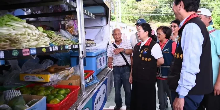 秀林巡迴菜車改造上路 徐榛蔚關注長者飲食健康
