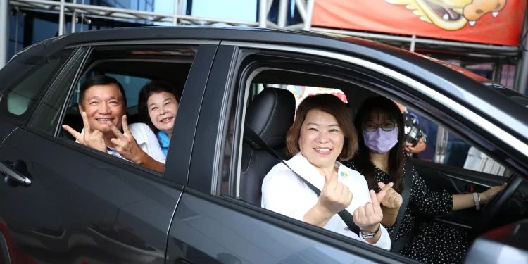 嘉市購物節落幕創歷年佳績　黃敏惠喜頒大獎