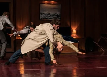 來歌劇院看場驚悚電影密室   三舞作滿足你的偷窺慾