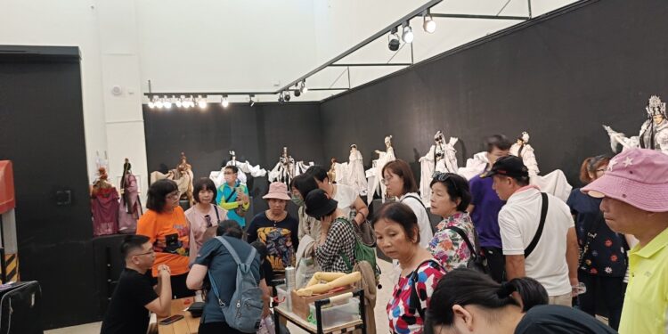 「柔琴似水II希望」前導展明開展　遊客青睞搶先看