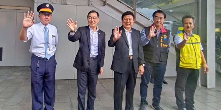 全台唯一移動式博物館 跟著「總統」去花東