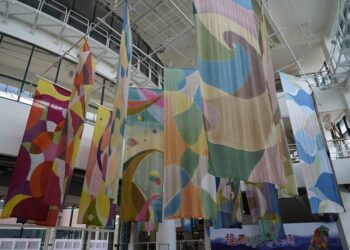 天然染織專家陳景林獲頒國家工藝成就獎  中市纖博館展出臺灣經典百色