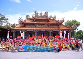 新城鄉立幼兒園小小兵國慶遊行 家長與學童以最高的熱情認同國家