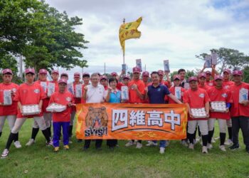 游淑貞攜手東芥營造、睿成塑膠企業 協助四維高中棒球隊圓夢出征全國賽