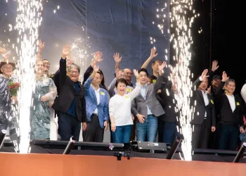 紙風車368第三輪啟航 今晚兩廳院首演 台灣幻想曲盧市長專程北上力挺