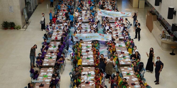 臺中.藝文好行 6000師生展開藝術之旅出發 臺中.藝文好行 6000師生展開藝術之旅出發