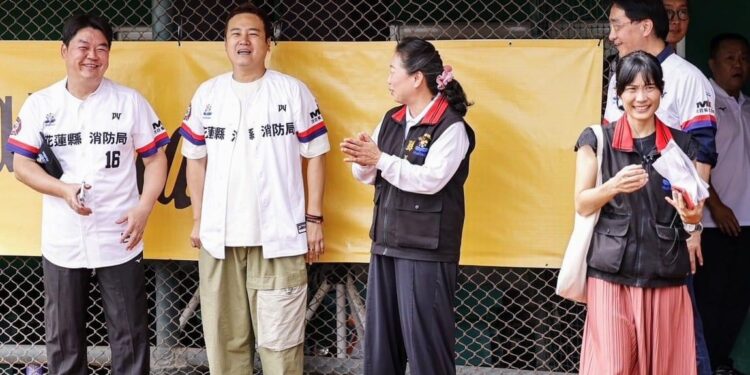 花蓮縣、韓國明星棒球賽圓滿落幕 開啟國際球賽在花蓮舉行的新契機 花蓮縣、韓國明星棒球賽圓滿落幕 開啟國際球賽在花蓮舉行的新契機