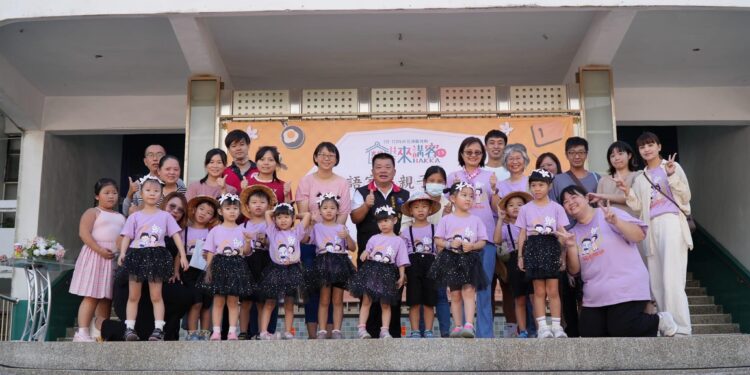 花蓮縣推動客語傳承 親子園遊會暨共廚活動熱鬧登場 花蓮縣推動客語傳承 親子園遊會暨共廚活動熱鬧登場