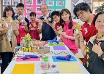 陸委會、移民署「到府服務、宅配愛」訪視深耕臺東的香港新住民許秋霞女士