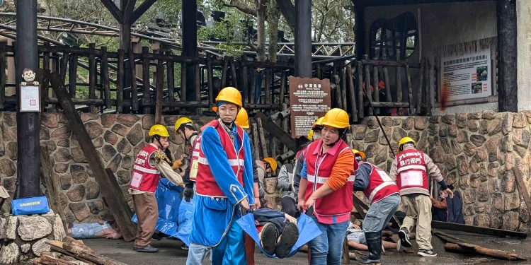 台灣又發生大地震 六福村模擬災害、動物逃脫演練逼真 觀光署、新竹縣政府聯手首推旅遊安全 台灣又發生大地震 六福村模擬災害、動物逃脫演練逼真 觀光署、新竹縣政府聯手首推旅遊安全