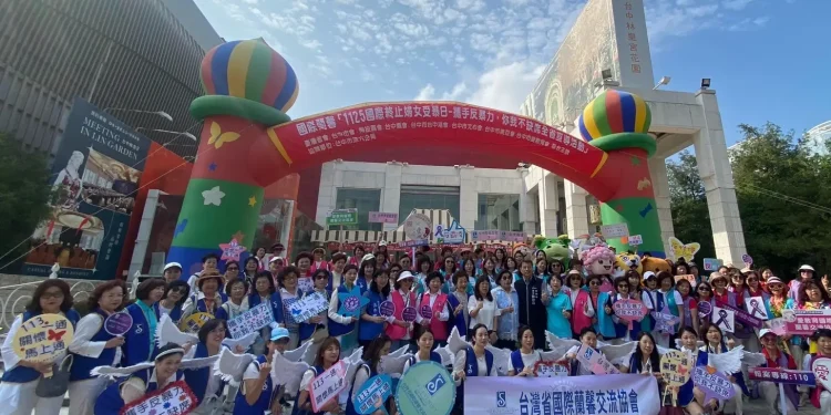 1125國際終止婦女受暴日~第六分局響應攜手反暴力 你我不缺席熱鬧登場