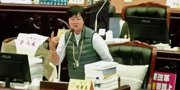 花蓮縣政府宿舍整修 縣議員進行檢視 花蓮縣政府宿舍整修 縣議員進行檢視