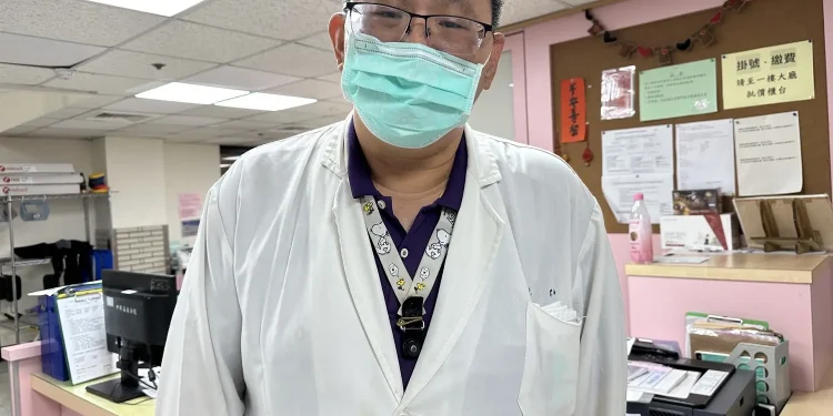 耐心復健半年 腰椎神經壓迫患者免開刀健康返職場 耐心復健半年 腰椎神經壓迫患者免開刀健康返職場