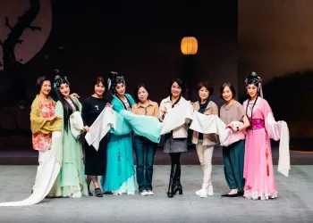 女子心事細細說   國光30週年三個人兒兩盞燈經典再現