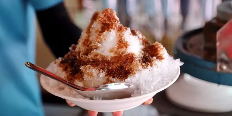 台灣萬里長城堅持傳統製冰手法  純手工製作的各式配料