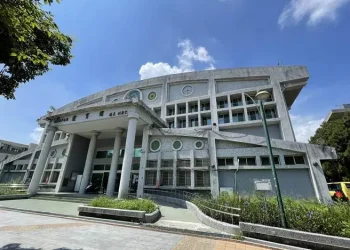 草屯鎮第19屆鎮長自113年11月25日起由 縣政府參議簡青松代理
