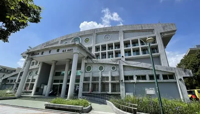 草屯鎮第19屆鎮長自113年11月25日起由 縣政府參議簡青松代理