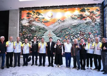皇都城隍爺尊神聖誕千秋 縣長徐榛蔚為花蓮祈福