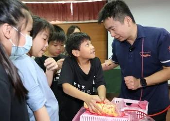 水里消防校園宣導止血  救護教官解說教導