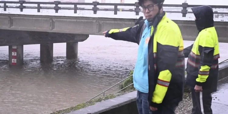 康芮強颱逼近花東 魏嘉彥擔憂災情籲民眾避免外出 康芮強颱逼近花東 魏嘉彥擔憂災情籲民眾避免外出