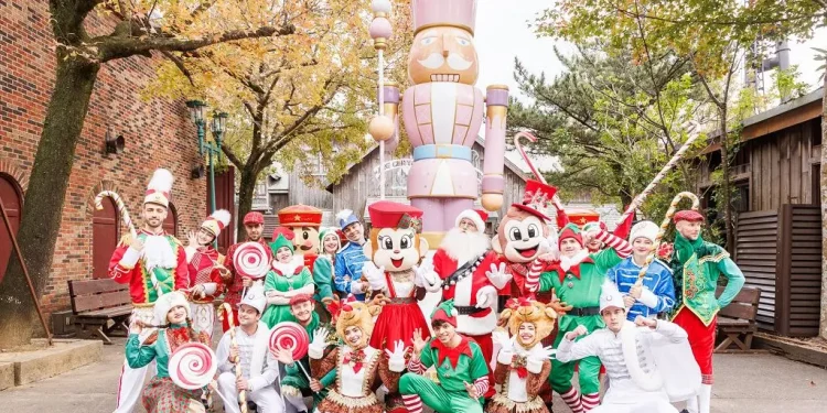 六福村童話耶誕12/2飄雪登場 首創假日微夜間營運 與北國耶誕老公公拍照圓夢想