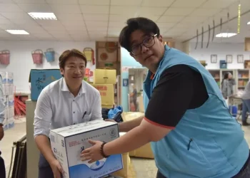 全縣一心送暖到卓溪 魏嘉彥、魏嘉賢攜手捐贈物資 共渡風災挑戰