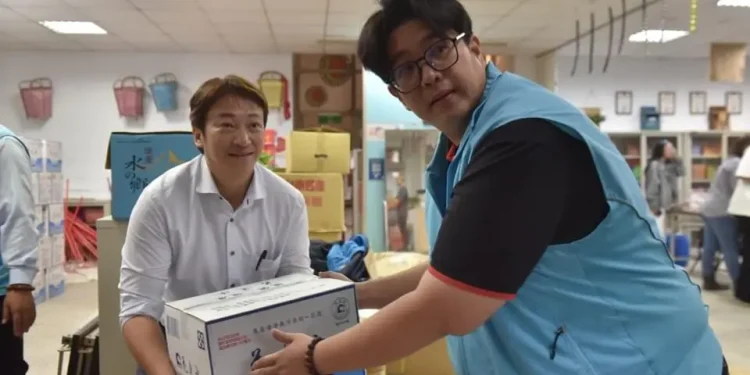 全縣一心送暖到卓溪 魏嘉彥、魏嘉賢攜手捐贈物資 共渡風災挑戰 全縣一心送暖到卓溪 魏嘉彥、魏嘉賢攜手捐贈物資 共渡風災挑戰