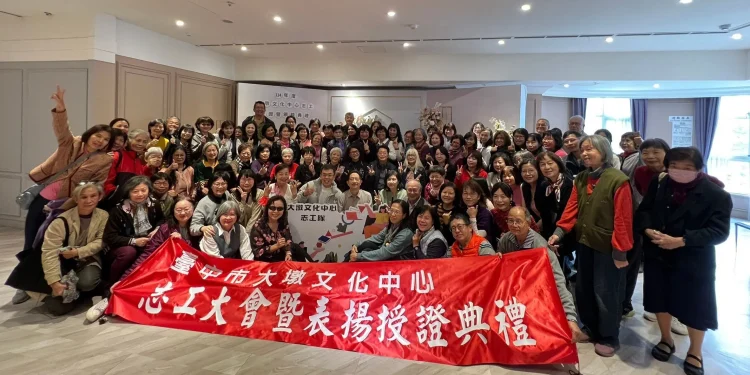 臺中文化志工愛無限 羅楊秀鳳、曹月華熱血服務逾20年 臺中文化志工愛無限 羅楊秀鳳、曹月華熱血服務逾20年