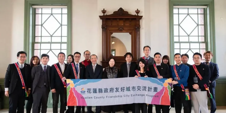 借鏡城市創新生態系建設 花蓮縣長徐榛蔚與福岡市役所交流國家戰略特區經驗