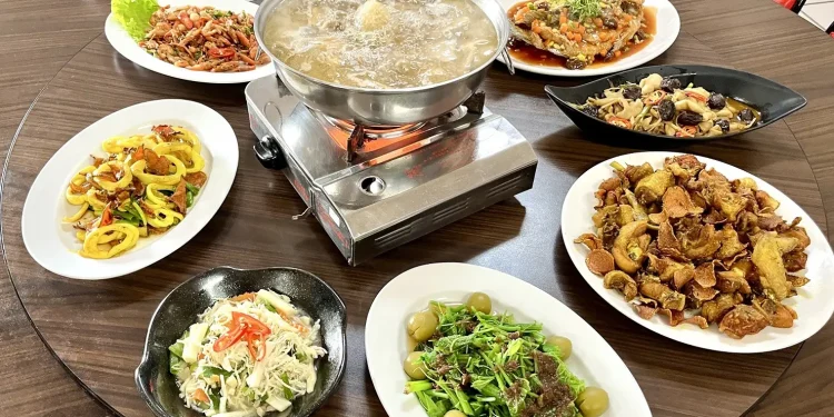 歲末遊梅嶺正夯溫美梅  等你來體驗古裝遊長城