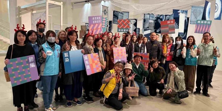 承纖啟後傳習九大工藝 中市纖博館逾百位師生展成果 承纖啟後傳習九大工藝 中市纖博館逾百位師生展成果