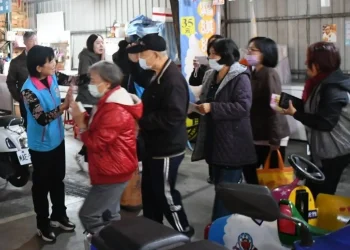 游淑貞增額4640張加倍券發送 炒熱吉安鄉傳統市場買氣迎新年