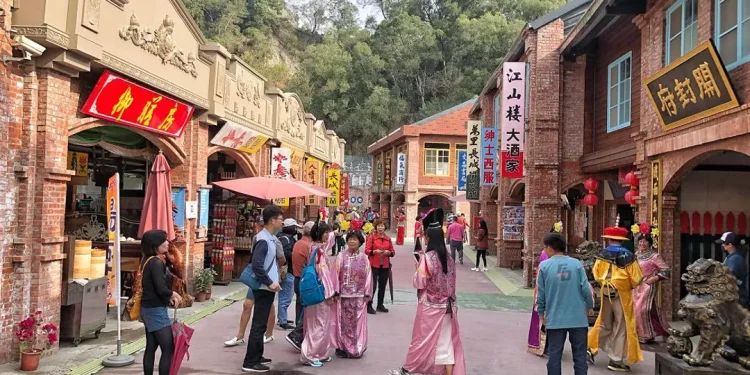 長城聖誕浪漫降臨  遊白河萬里長城過聖誕節 長城聖誕浪漫降臨  遊白河萬里長城過聖誕節