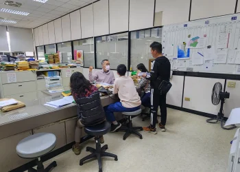 追求職場與家庭間的平衡  屏縣府調整差勤時間